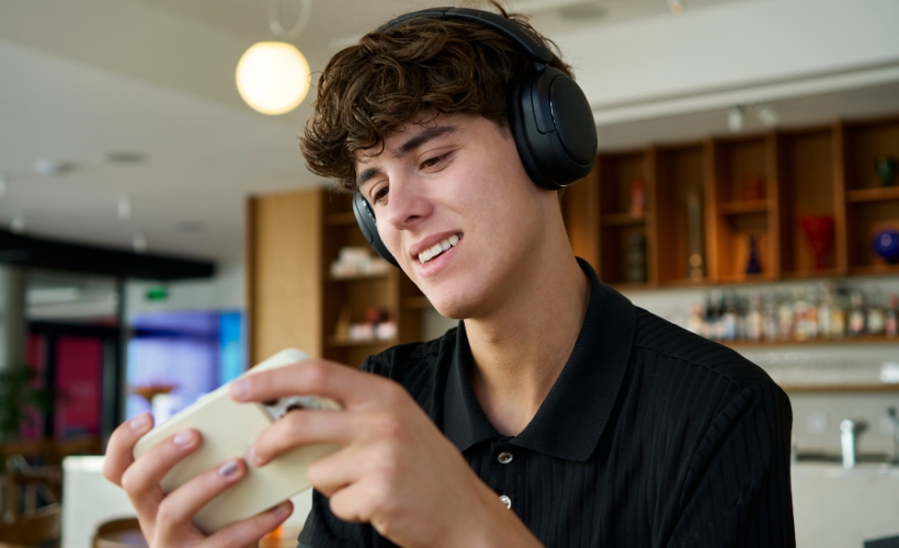 /EXTRA CONTENT/HEADPHONES/W800BT SE (2).jpg